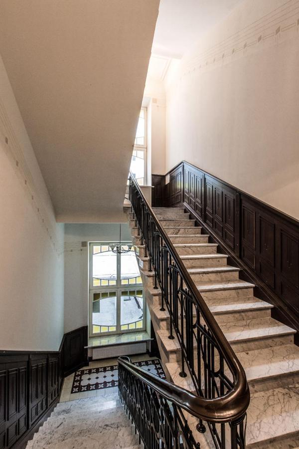 바르샤바 Apartament Grey Pearl Downtown 아파트 외부 사진