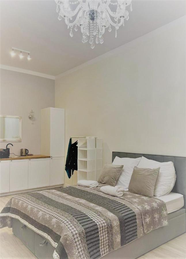 바르샤바 Apartament Grey Pearl Downtown 아파트 외부 사진